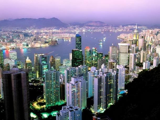 Kāpēc Honkongā viss zeļ un plaukst