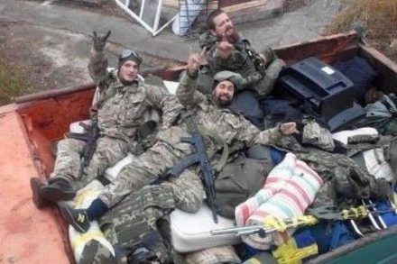 Экс-советник секретаря СНБО обвинил украинских военных в мародерстве на Донбассе