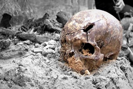 Откуда в куропатских могилах личные вещи расстрелянных?